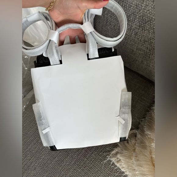 Michael Kors Harrison Backpack Black – In-Store sealed (Not from Outlet) - Picture 9 of 13